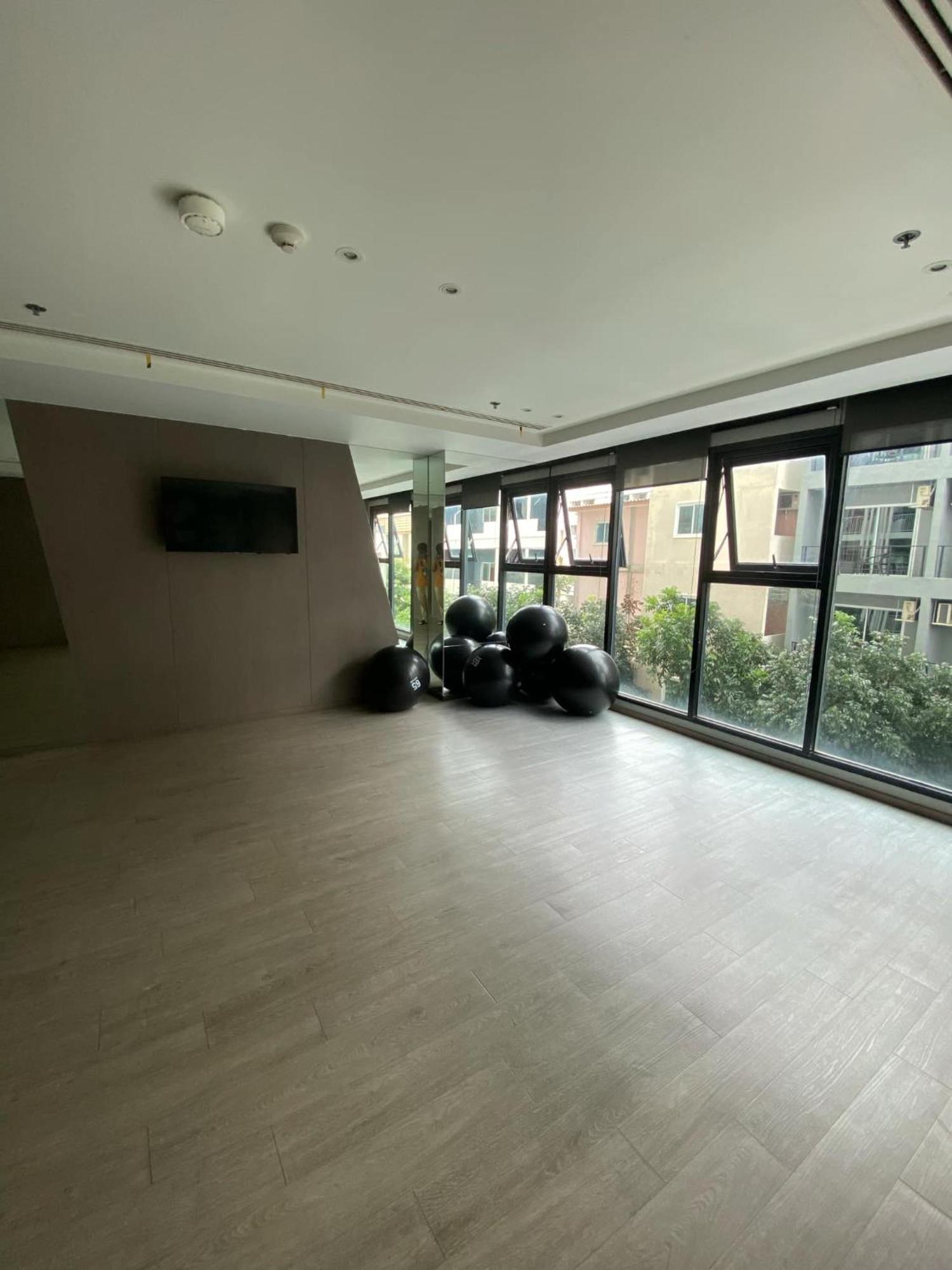 Appartement The Base In Pattaya Extérieur photo